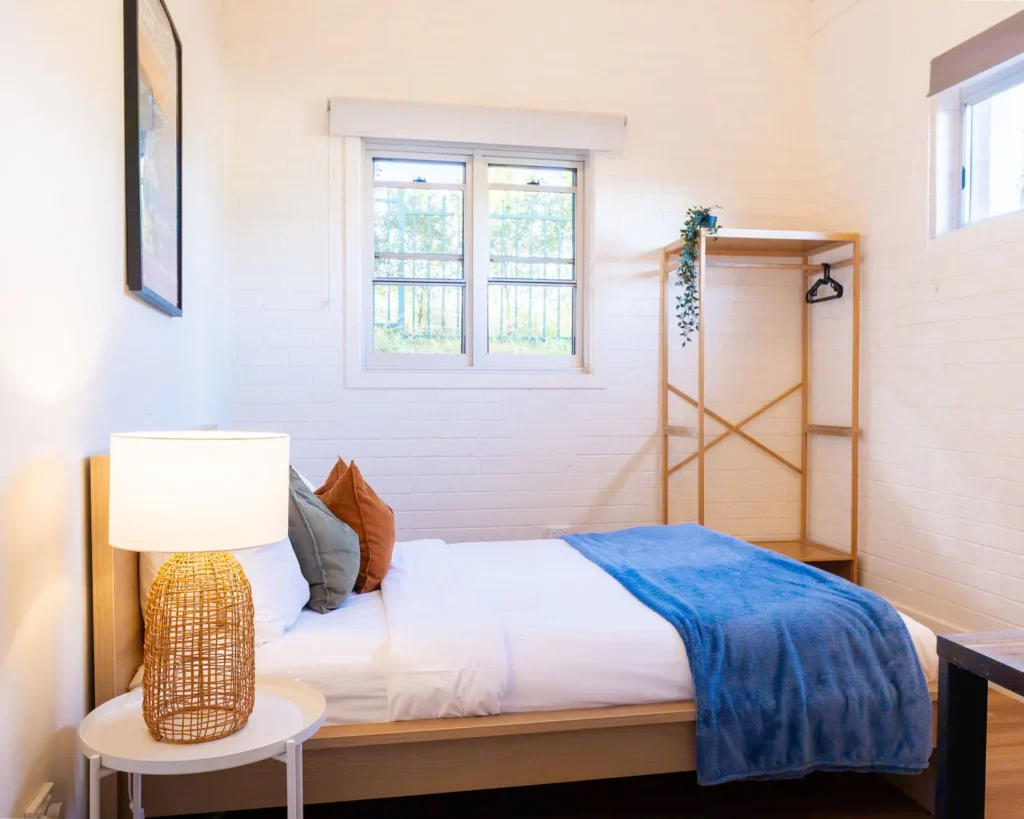 Byron Bay Hostel Queen Rooms
