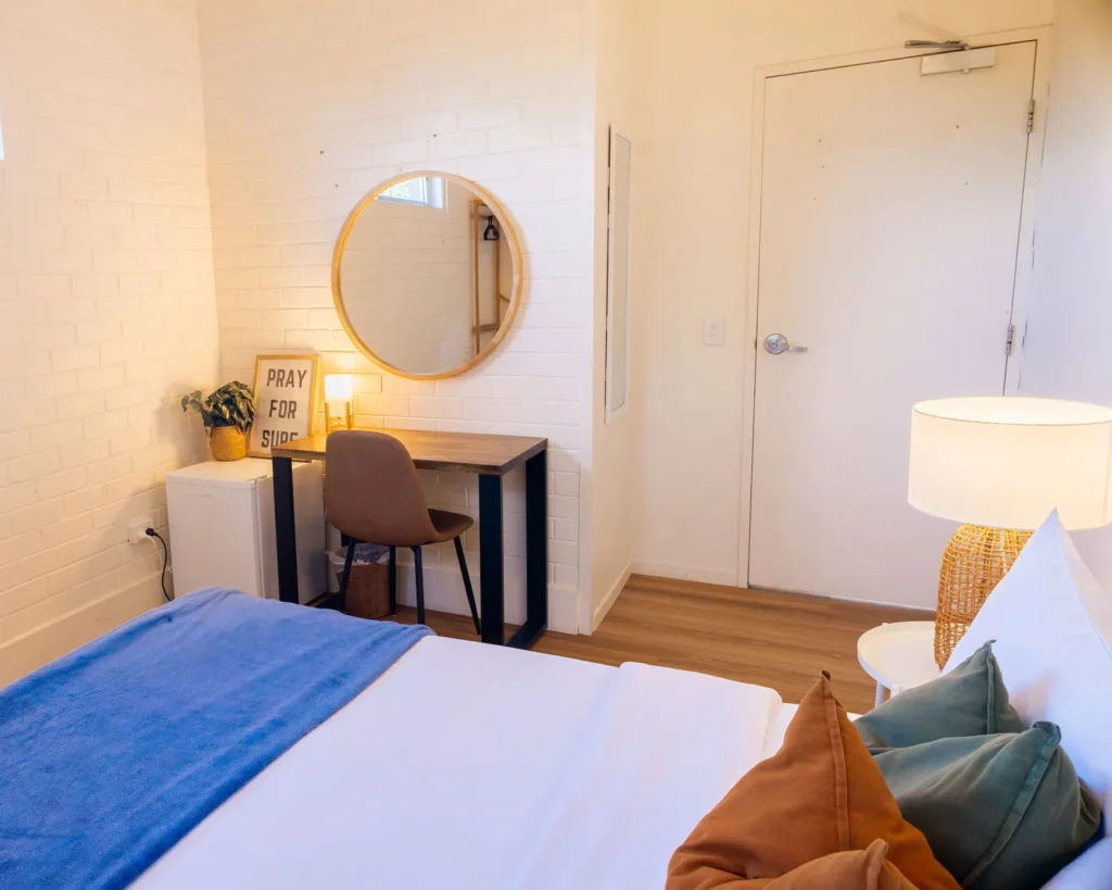 Byron Bay Hostel Queen Rooms