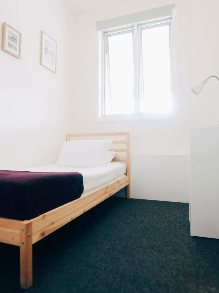 Byron Bay Hostel Triple Rooms